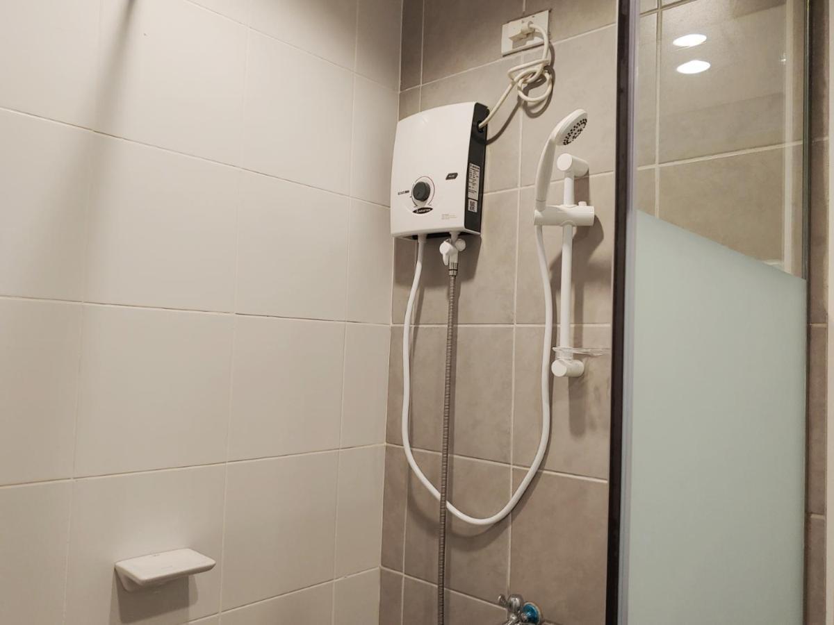 Kaizen Suites Манила Экстерьер фото