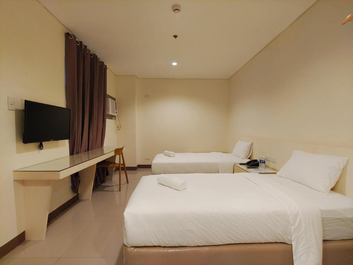Kaizen Suites Манила Экстерьер фото