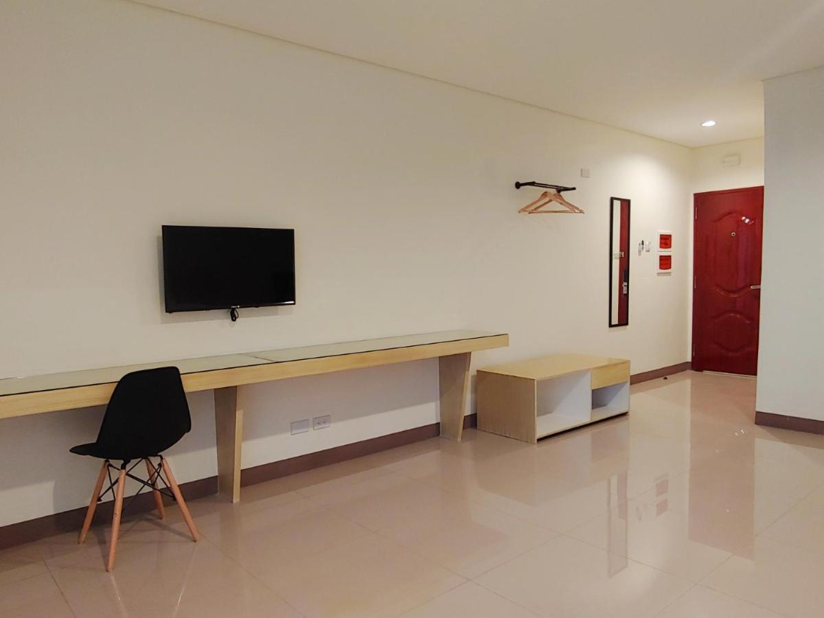 Kaizen Suites Манила Экстерьер фото