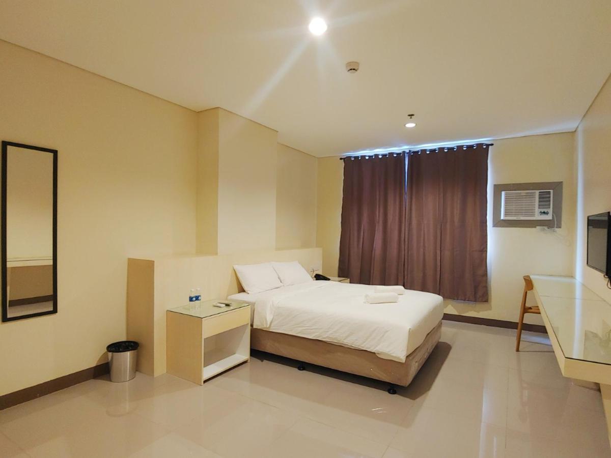 Kaizen Suites Манила Экстерьер фото