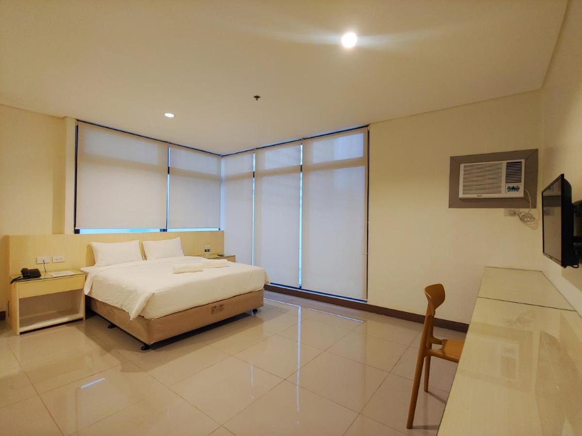 Kaizen Suites Манила Экстерьер фото