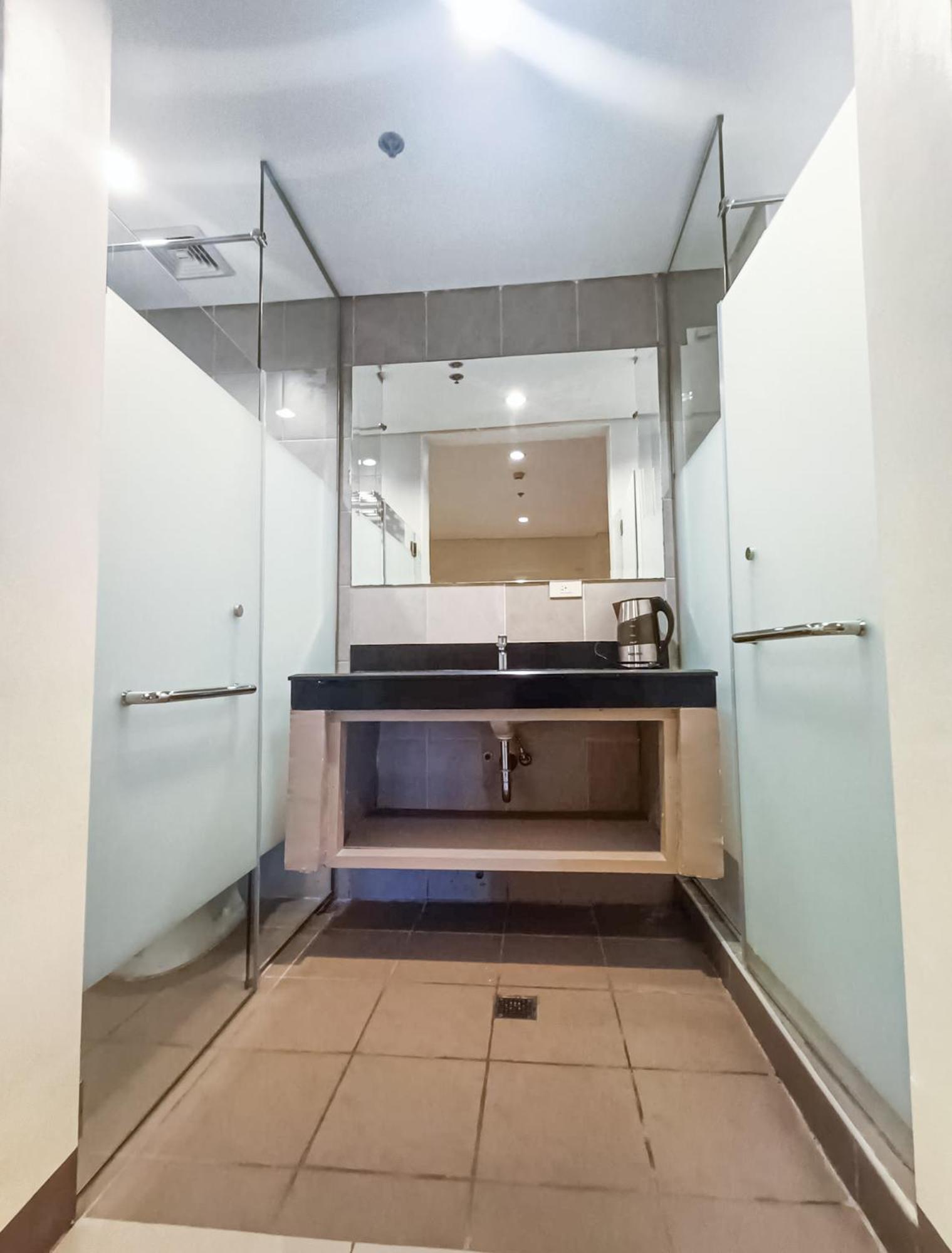 Kaizen Suites Манила Экстерьер фото