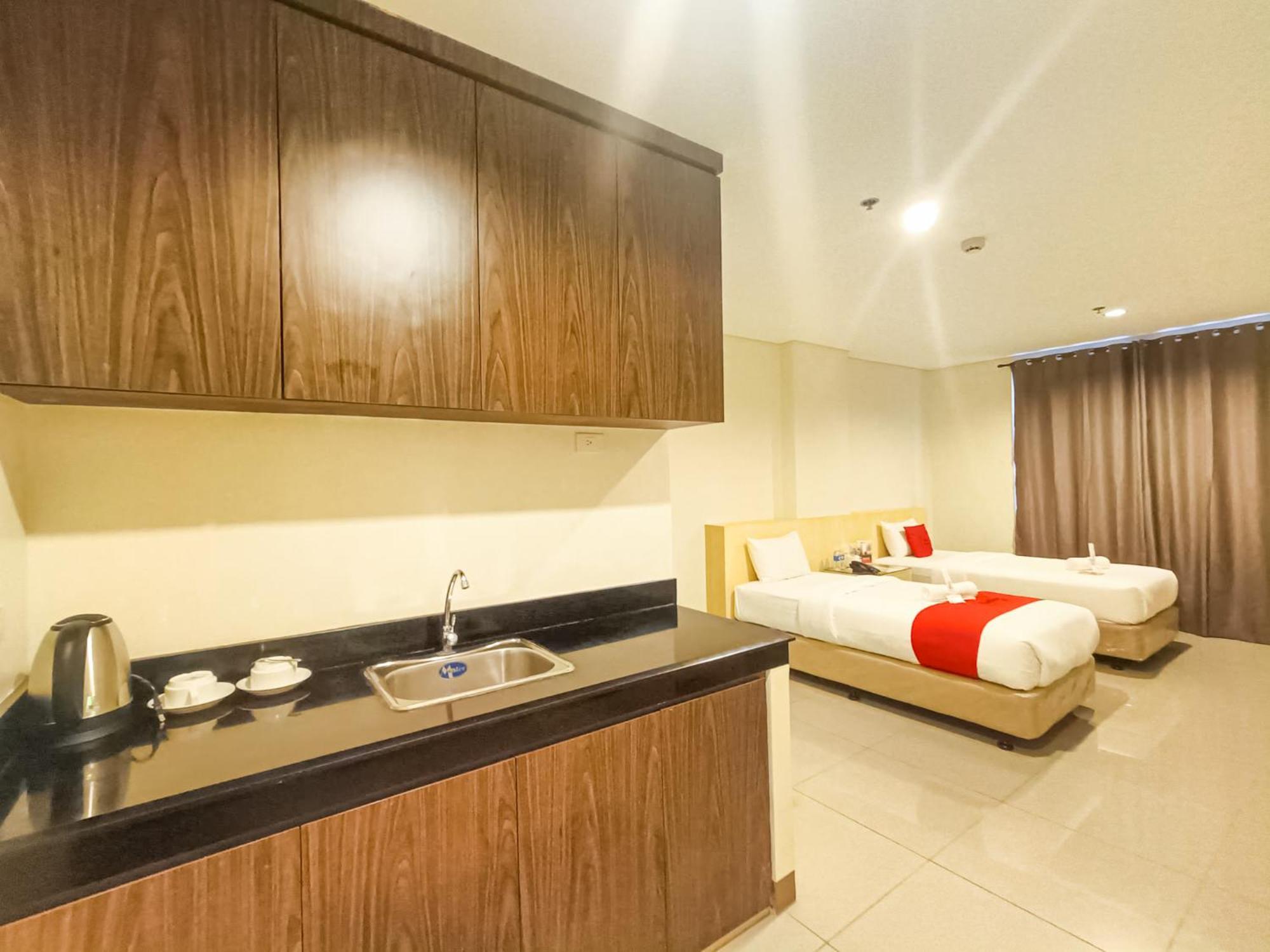 Kaizen Suites Манила Экстерьер фото