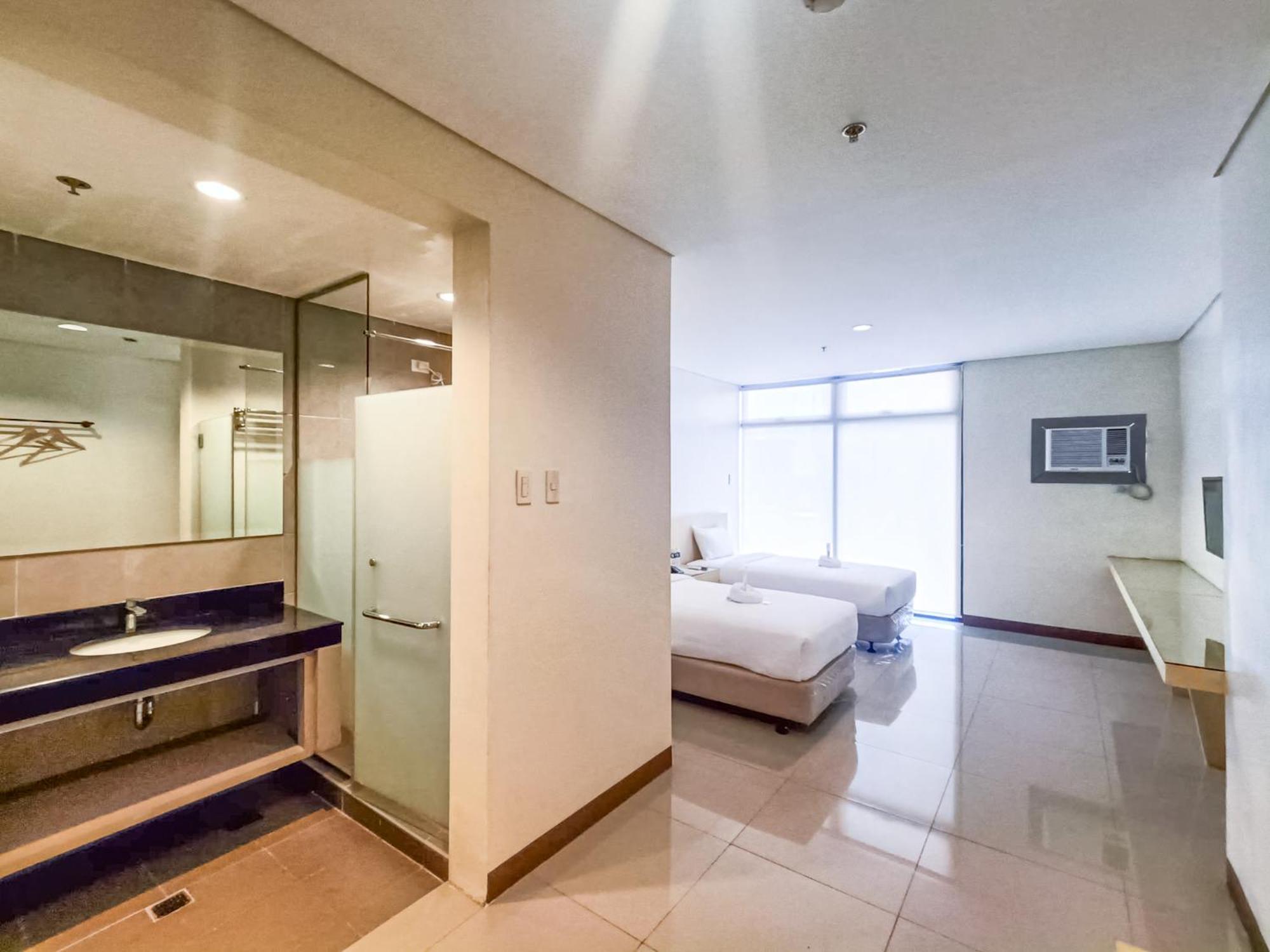 Kaizen Suites Манила Экстерьер фото