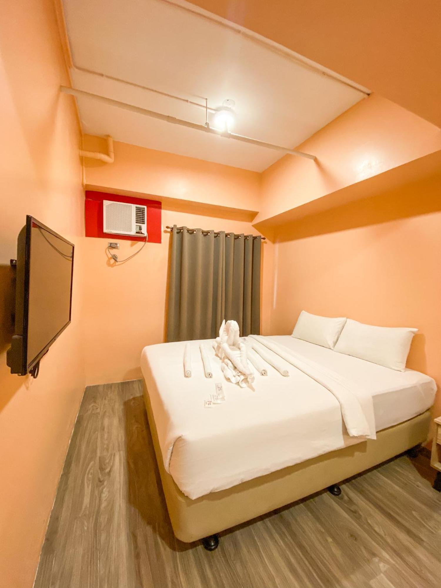Kaizen Suites Манила Экстерьер фото